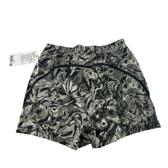 Lululemon Flower Meld Fog Green Multi Pace Breaker Linerless 5" Shorts Size M - Picture 9 of 12